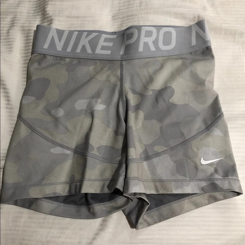 Nike pro camo spandex